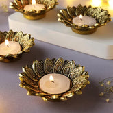 Lotus Metal T-Light Holders With T-Lights (Set of 4+4)